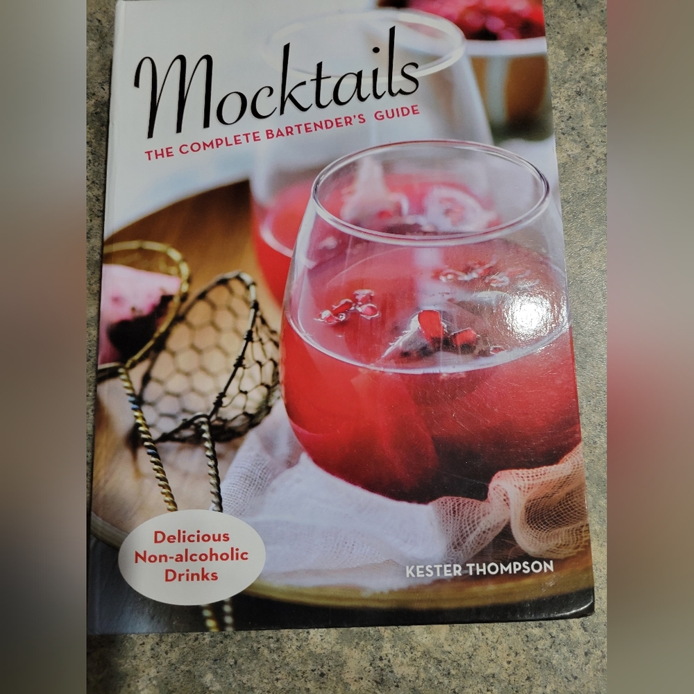 MOCKTAIL bartenders book